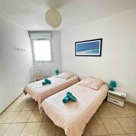 Sympa F2 Avec Parking Et Piscine Montpellier